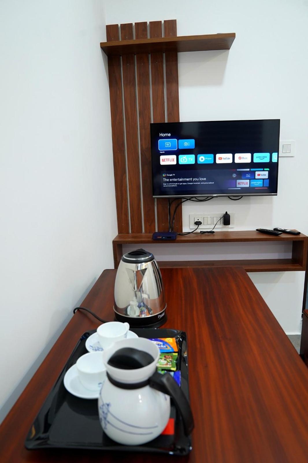Universal Residency Perumpāvūr Buitenkant foto