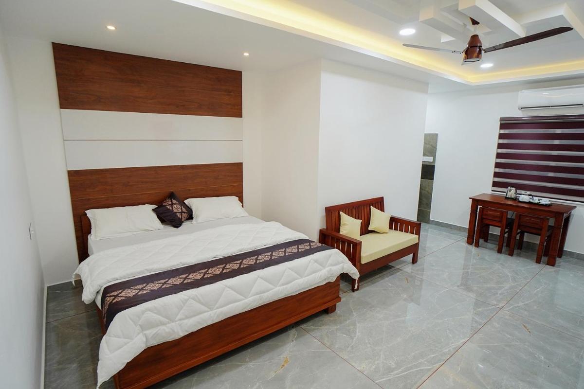 Universal Residency Perumpāvūr Buitenkant foto